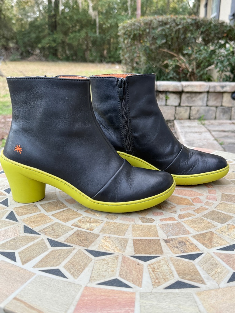 The Art Company Black Leather Ankle Boots Neon Green Sole Chunky Heel European